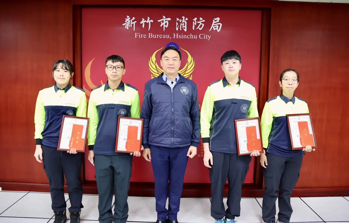 竹市25歲男武陵路OHCA倒下!消防4人「神配合」接力CPR從鬼門關搶回一命