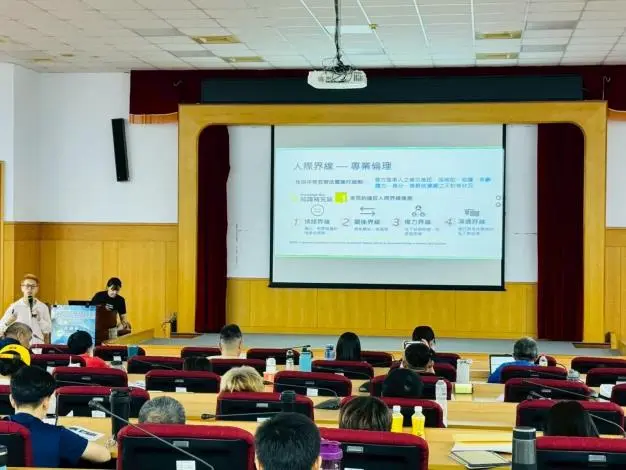 南市新聘教練上工!黃偉哲下令:性平、兒少保護列必修課