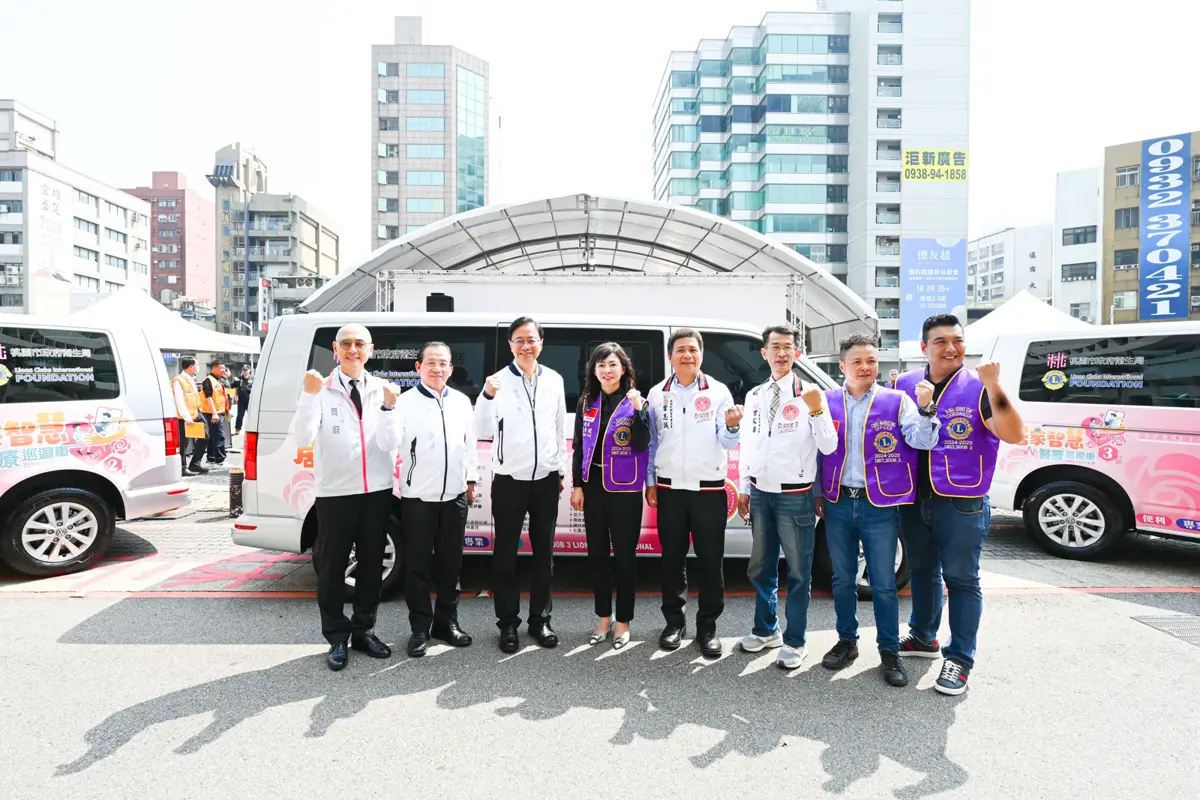 桃園市推動醫療革命:智慧巡迴車上路
