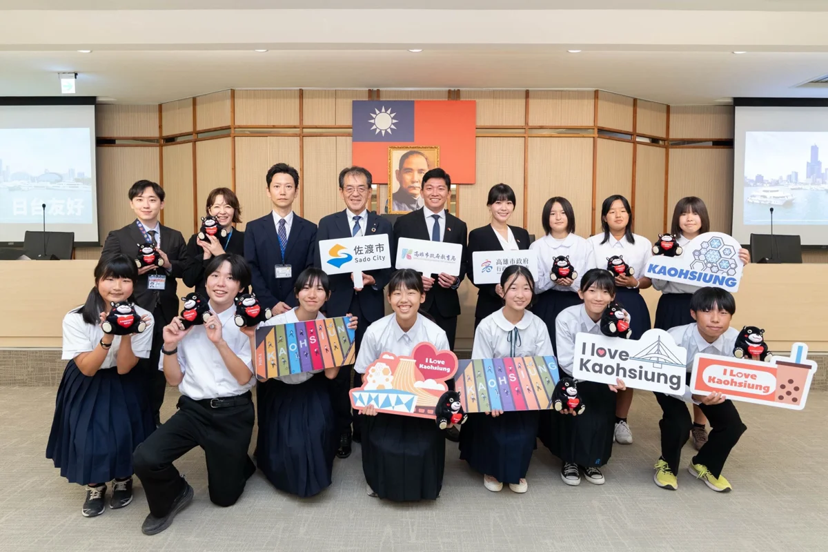 日本佐渡中學生訪高雄!走進文府國中交流、體驗高美館景點互惠