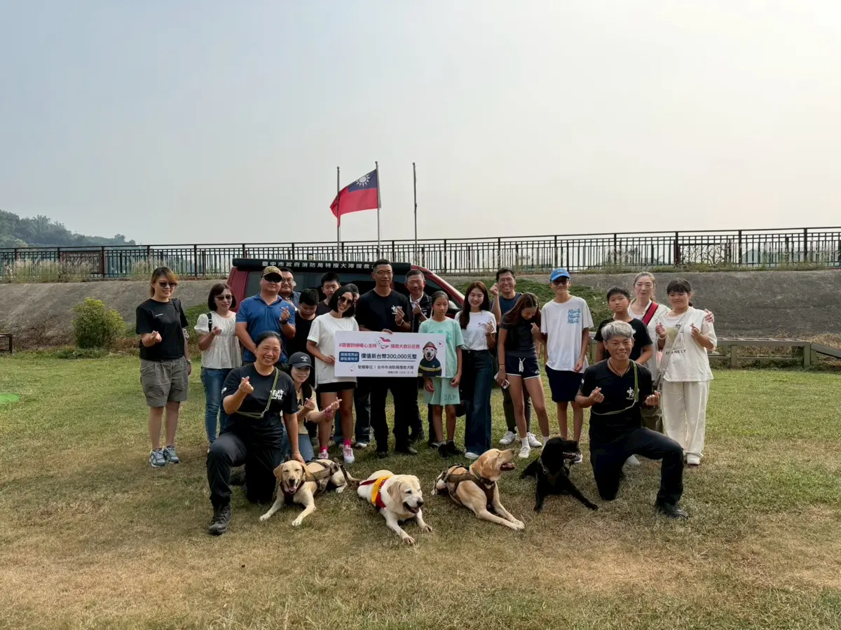 台中毛英雄升級！光田醫院號召捐30萬專業裝備，退役搜救犬「鐵雄」暖心回娘家