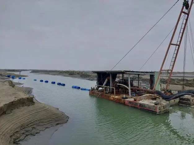 七股沙洲「破大洞」怎麼補？南市府砸7800萬築1.4公里沙堤，力拼年底前鞏固海岸防線