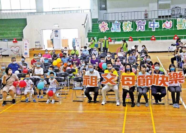 南竿介壽白馬王公園潑水節狂歡!逾500人齊聚馬祖體驗異國美食與文化