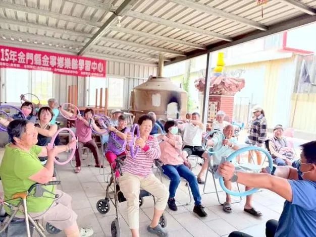 金寧阿公阿嬤上課囉!8週課程防跌倒、增肌力,打造樂齡健康生活