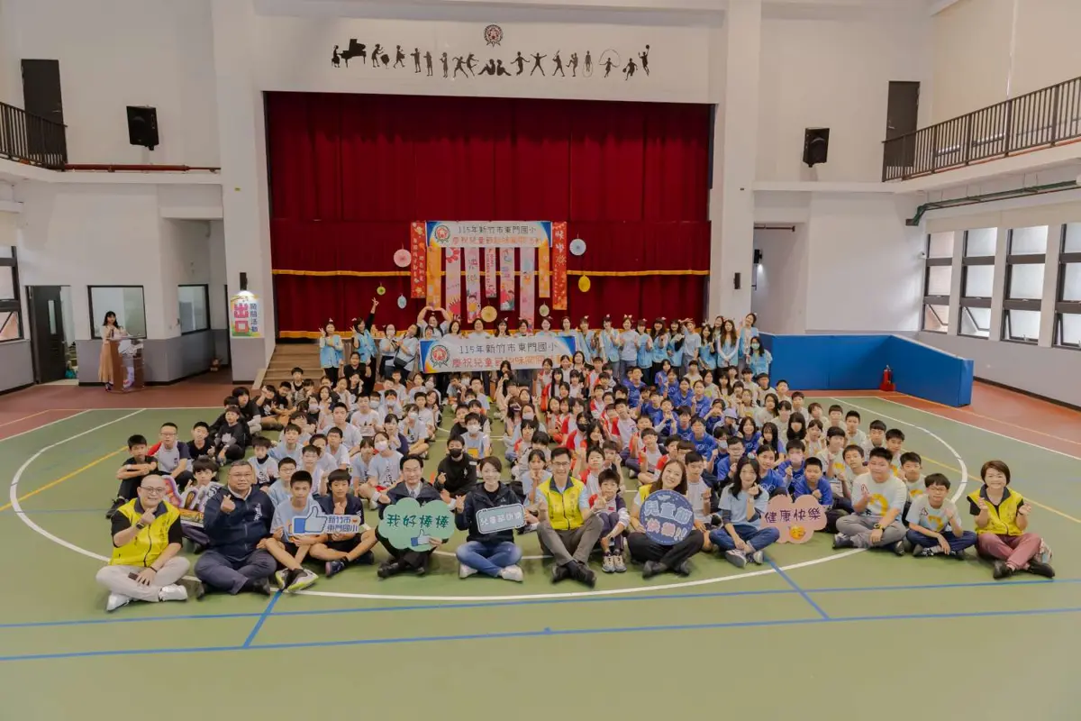 承諾兌現!高虹安現身東門國小 與學童同樂闖關嗨翻兒童節