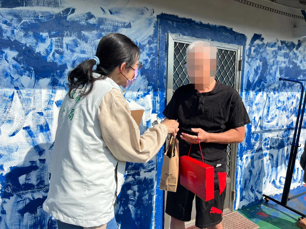 臺南市推全台首張「高溫微型保險」!3.2萬弱勢族群中暑住院可獲理賠1萬元