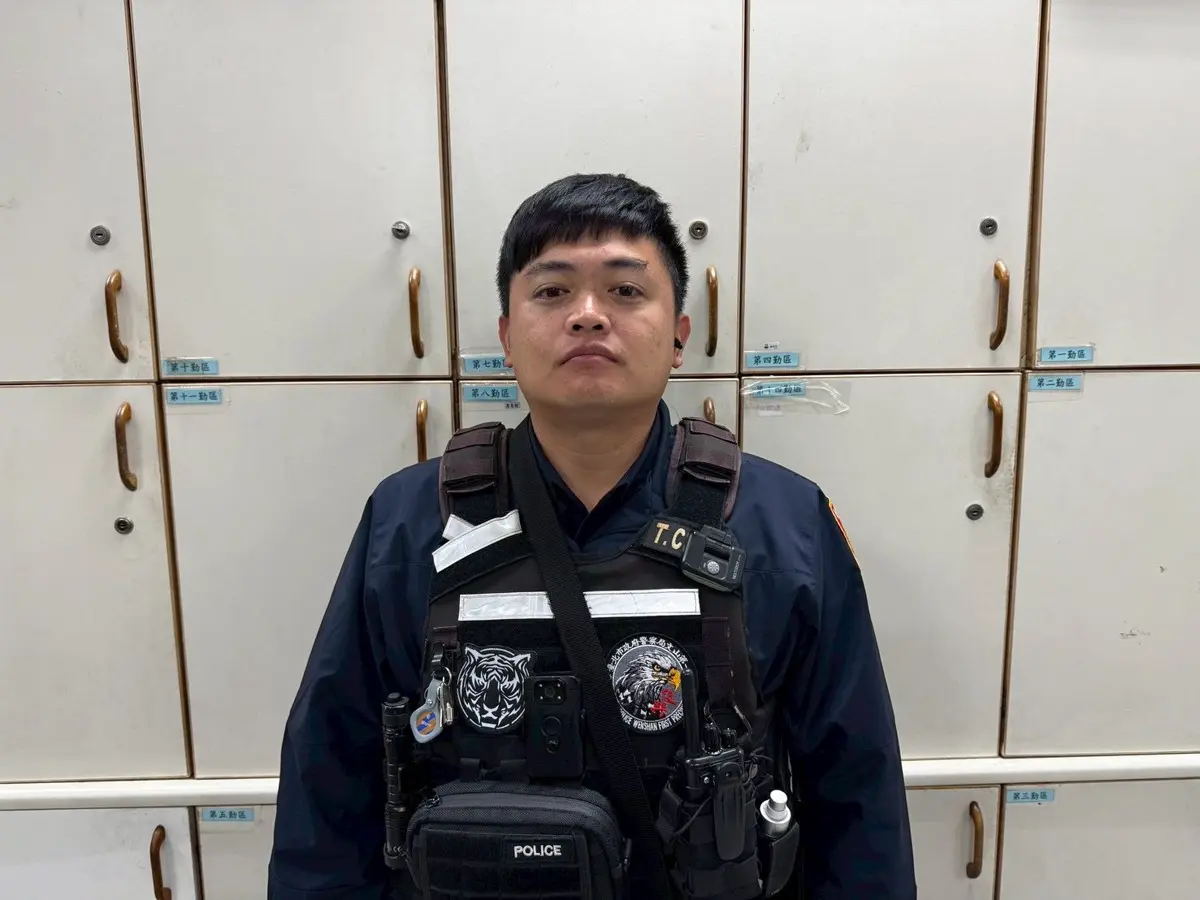 文山區學生公車上突昏厥!暖警急救援助送醫 司機一舉動救了他