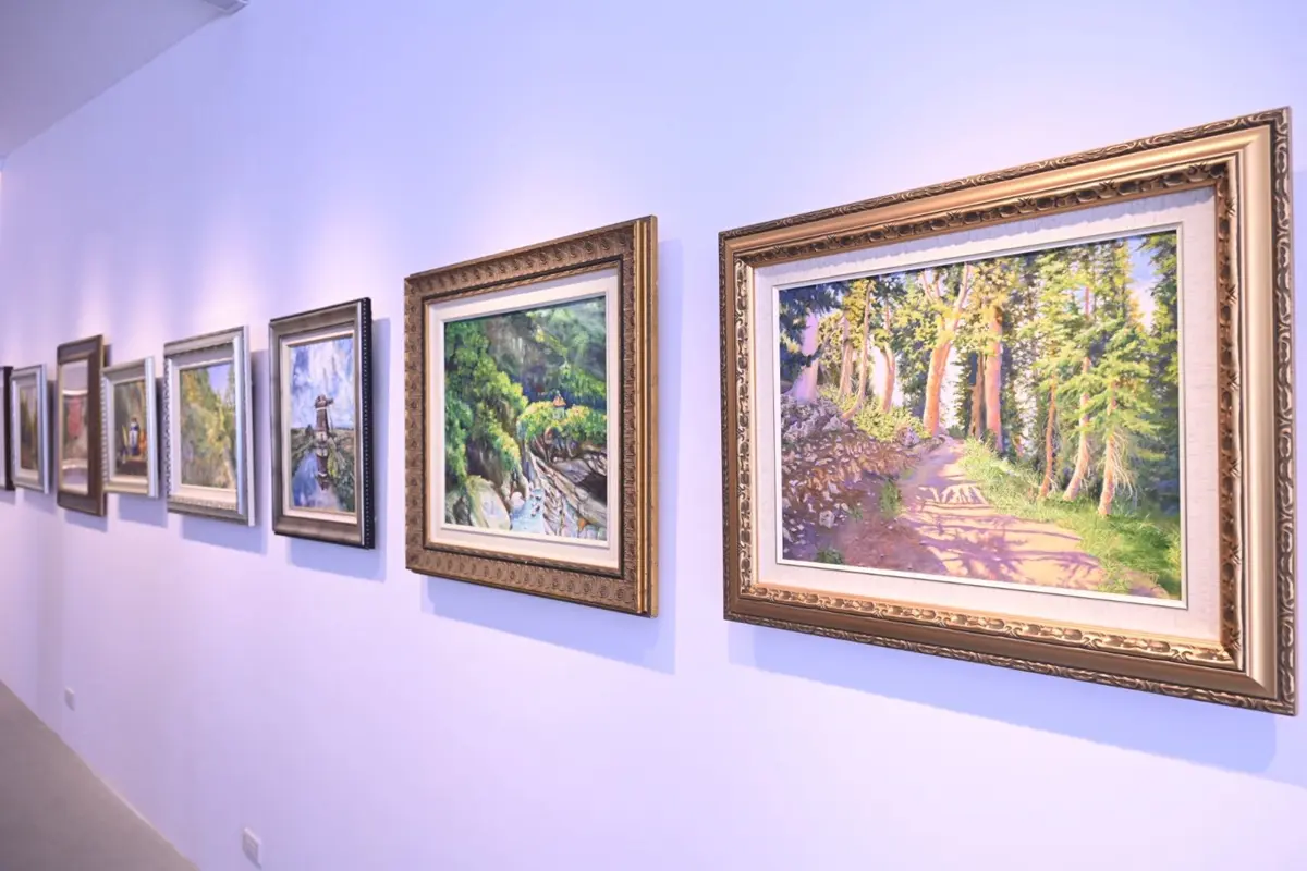 生命鬥士揮灑色彩！花蓮口足畫家聯展登場 逾40幅作品震撼人心