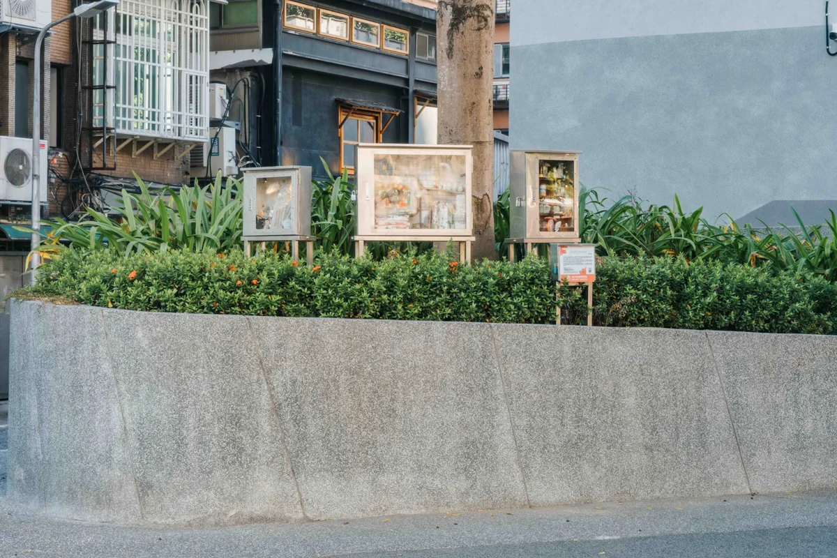 週末散步首選!心中山線形公園藝術展登場 走讀赤峰街百年打鐵記憶