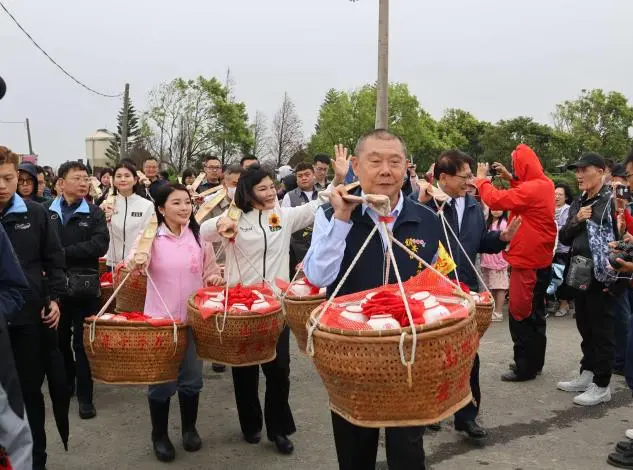 雲林元宵「吃飯擔」萬人開動!媽祖埔、六塊寮澎湃美食齊上桌,傳承百年祈福文化