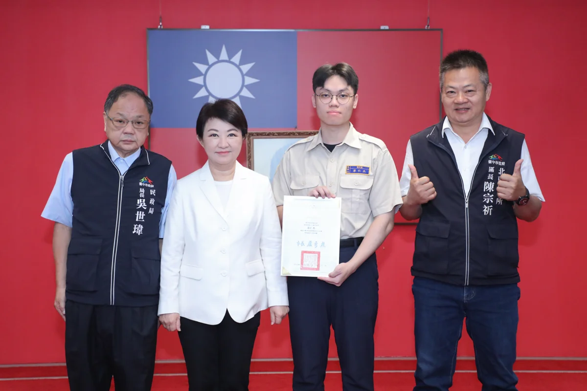 民眾突倒地昏迷！北屯替代役男神救援「CPR+AED」鬼門關前搶回一命
