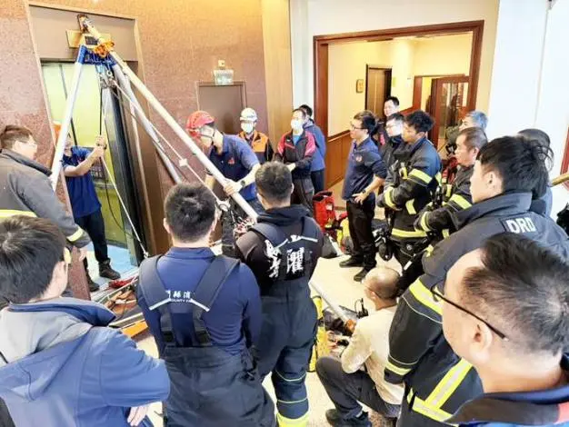 金門浯江飯店深夜火警?消防局實兵演練 救援畫面曝光