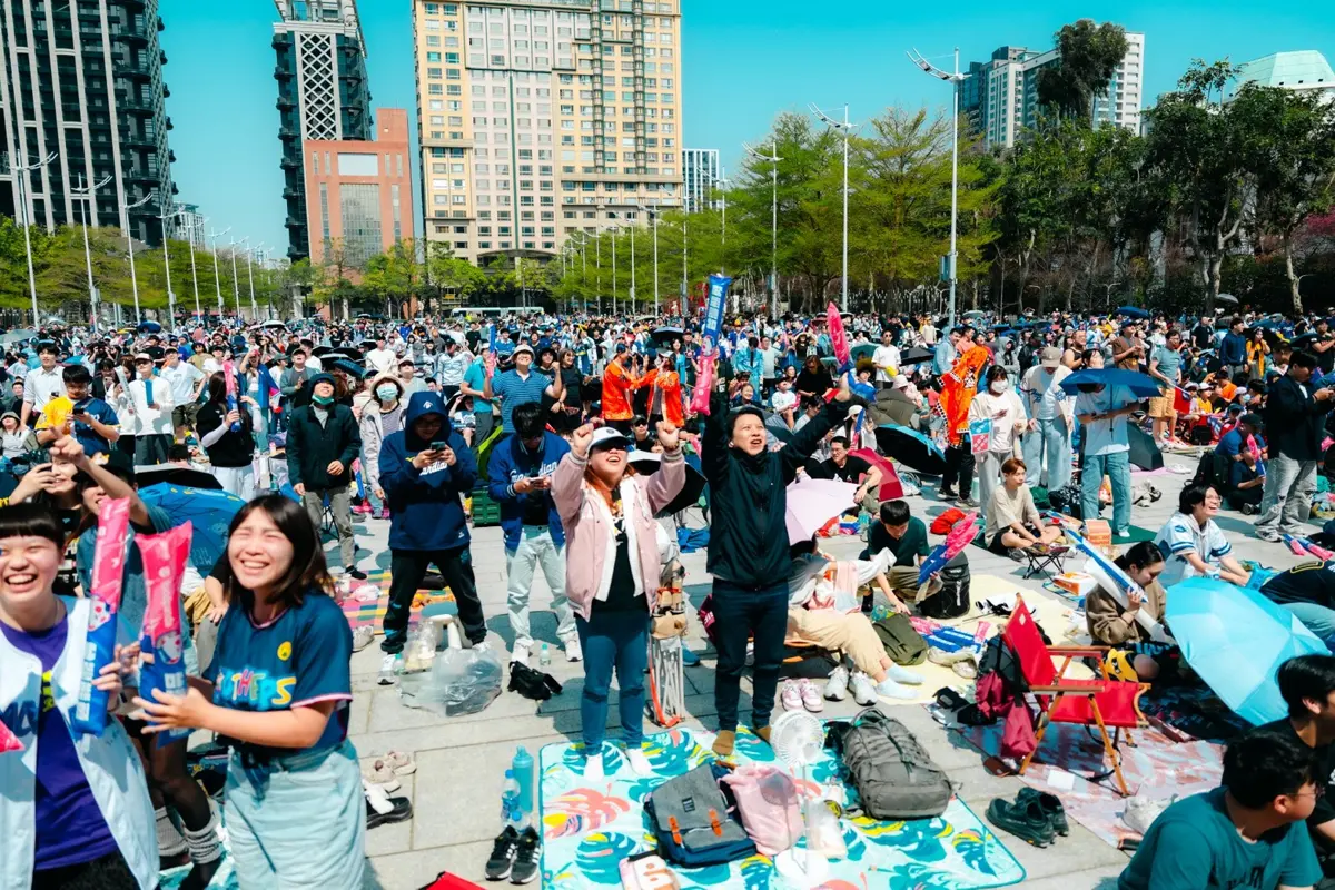 萬人撼動中市府!張育成炸裂全壘打 中華隊經典賽熱血退韓