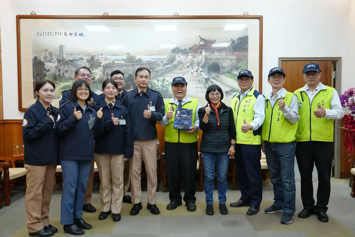澎湖海防靠國軍!縣長陳光復會見海軍指揮官 感謝守護家園培育人才