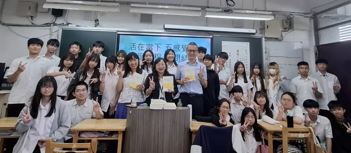 復興高中校友回娘家!輪機教授、電視製作人跨界開講 啟發學子人生新視野