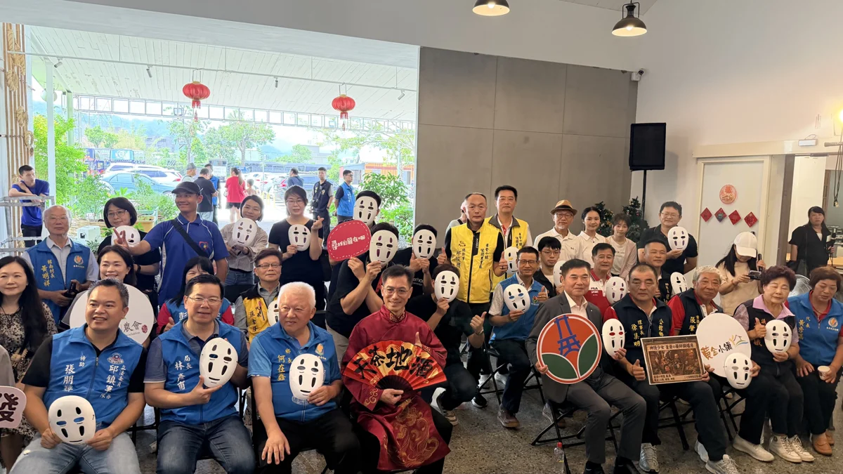 苗栗公館打卡新亮點！大型地景藝術《龍遊豐釀》亮相 結合客庄風情推「神隱6龍」遊程