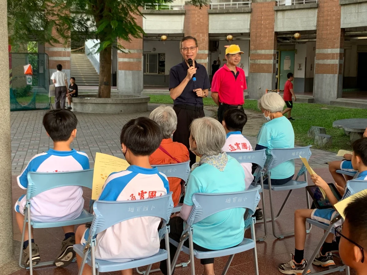 祖孫組隊挑戰闖關!苗栗縣推「青銀共學」交安宣導大獲好評