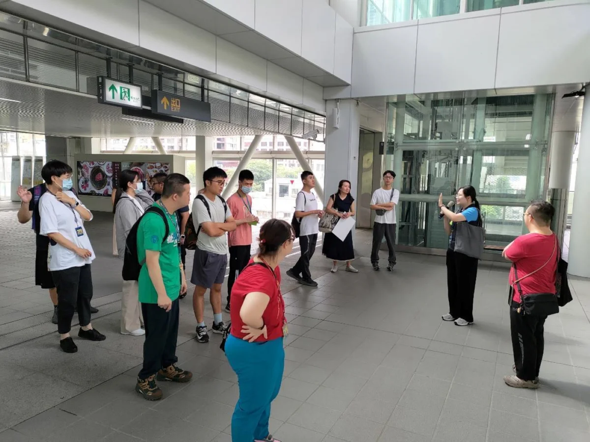 中捷攜手法扶打造「敦睦列車」!防詐宣導結合捷運導覽守護身障朋友