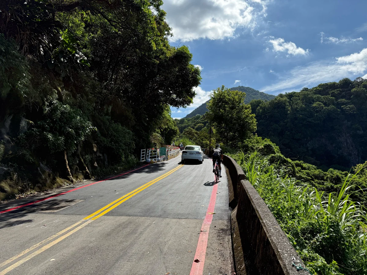 北投泉源路坍方7/18搶通!單線雙向交管 建議非當地居民改道