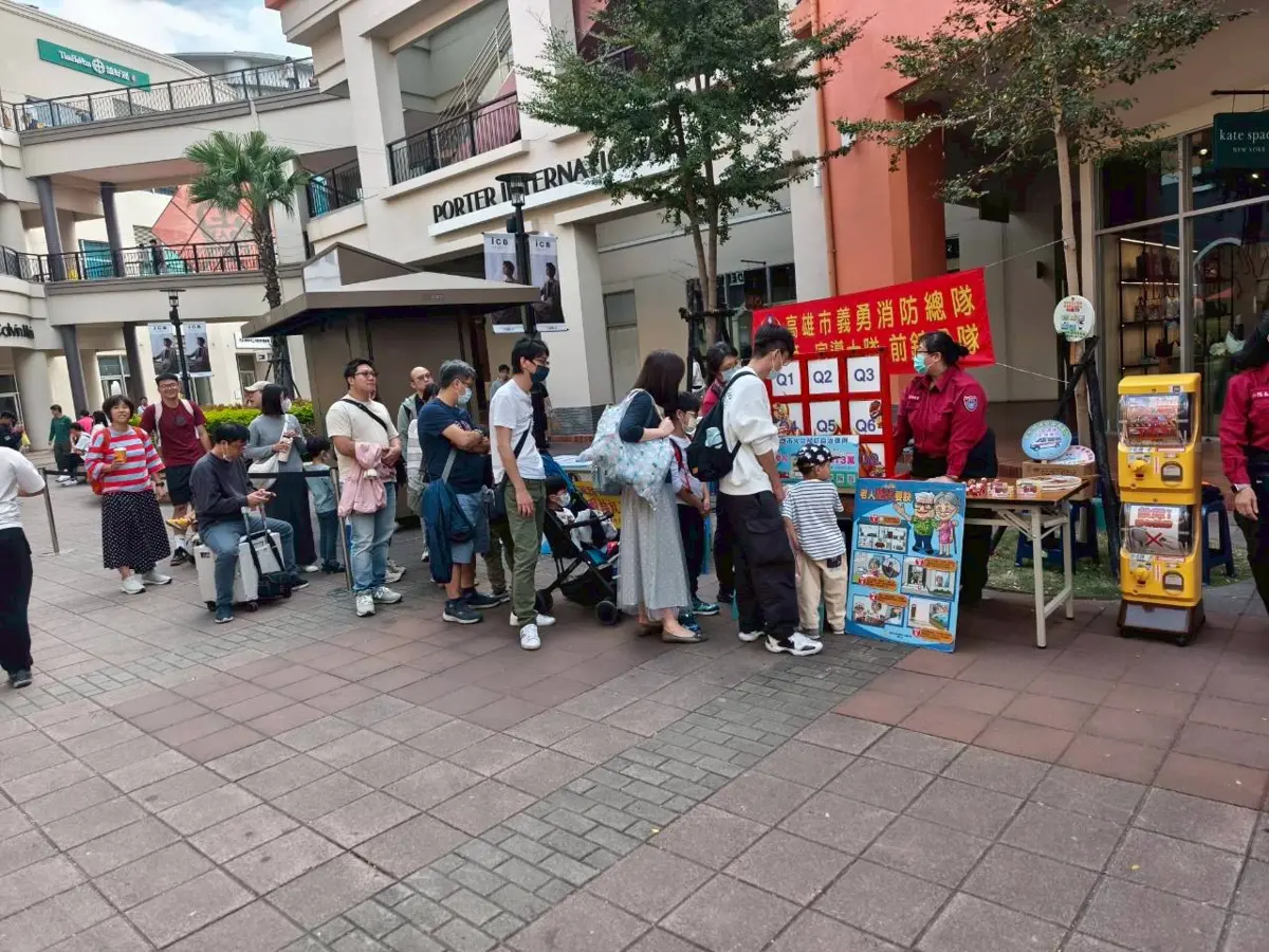 小小消防員萌翻SKM Park!前鎮分隊春節宣導,親子同樂學防災