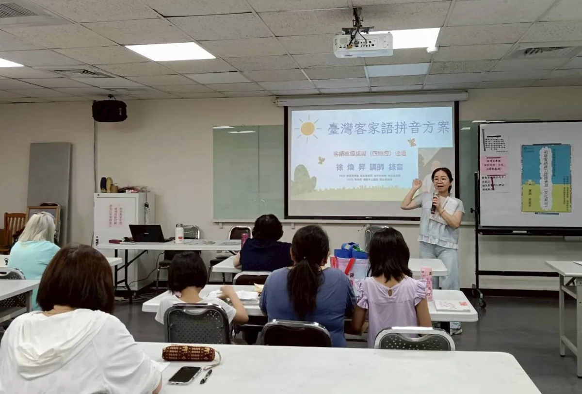 南投好客文化學院初級客語班結業！非客籍學員也能輕鬆開口說客家話