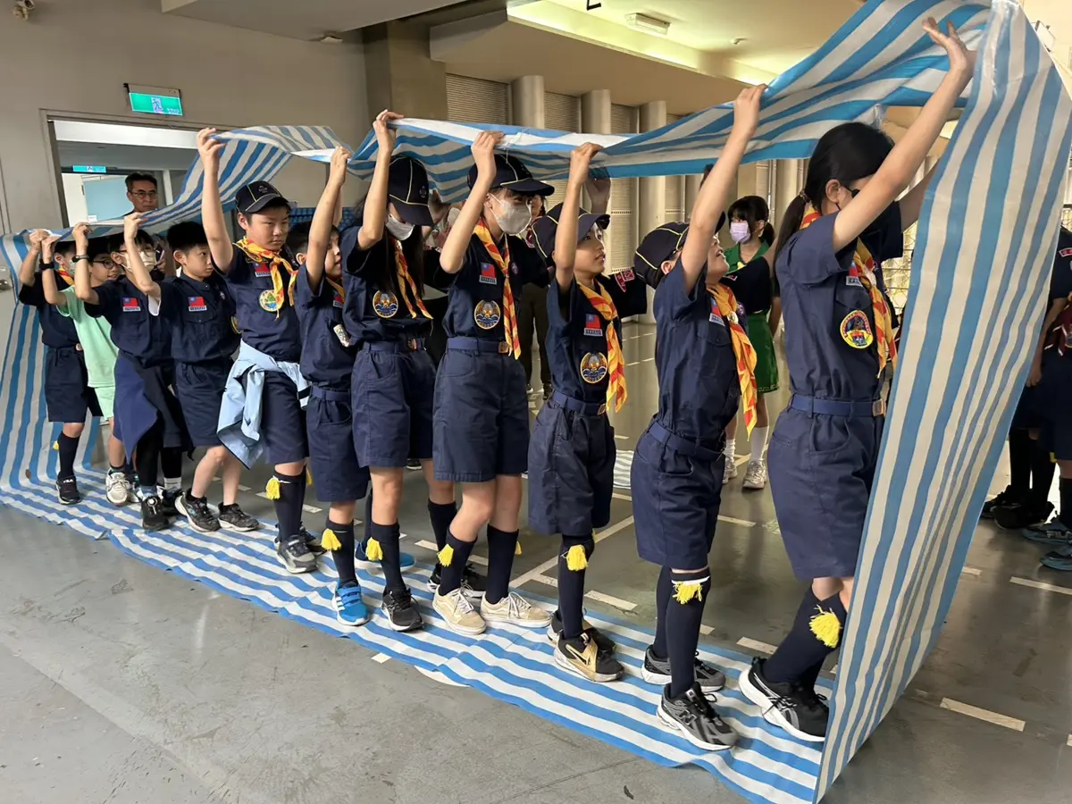 700多名小狼小蛙集結!中市幼童軍聯團活動逢甲大學登場,闖關挑戰團隊力