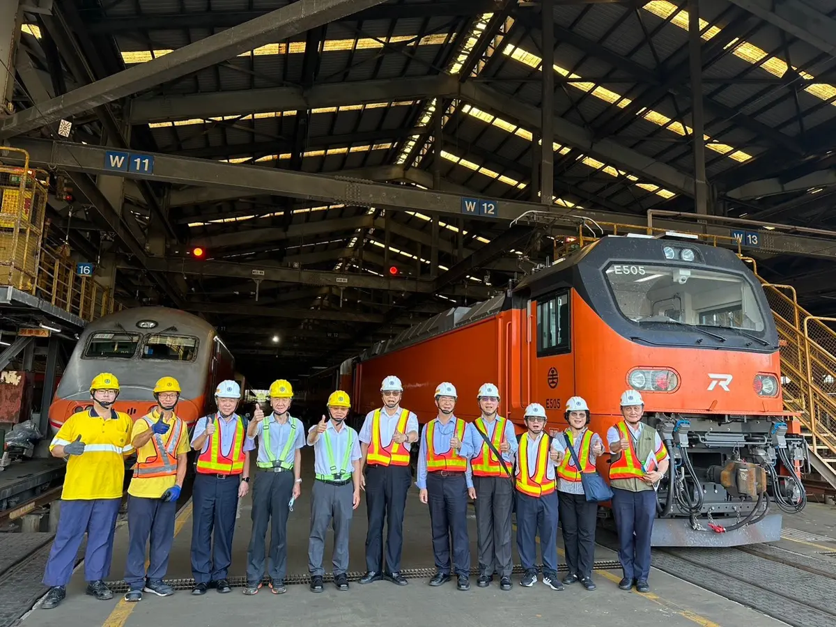 臺鐵E500型電力機車即將投入營運,提升行車安全與效率