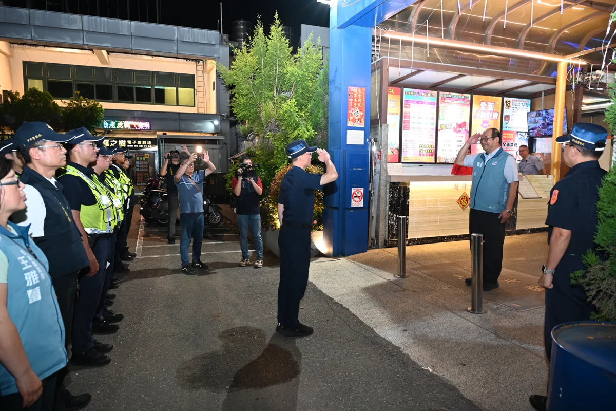 員林80名警力重磅出擊!暑期「青春專案」啟動,突擊11處網咖KTV護兒少