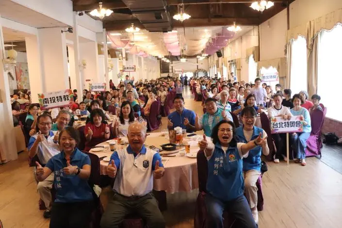 苗栗三義溫馨健行!380位特奧家庭齊聚西湖渡假村,副縣長邱俐俐感動喊話