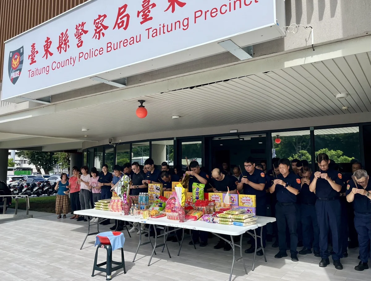 臺東警分局中元普渡!分局長方子欽率隊祈求治安交通平安
