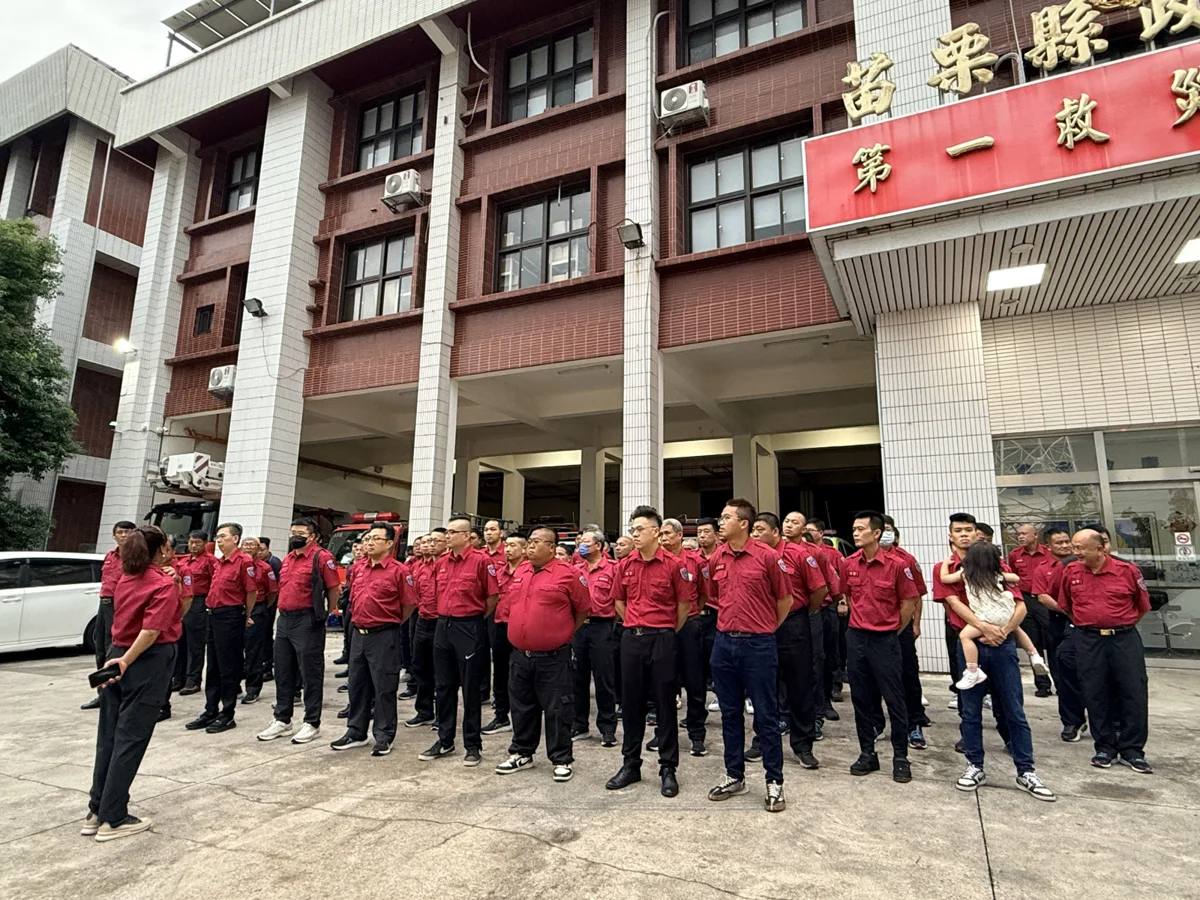 苗栗義消第一大隊舉辦聯合組訓！表揚救護有功人員 展現守護鄉親決心