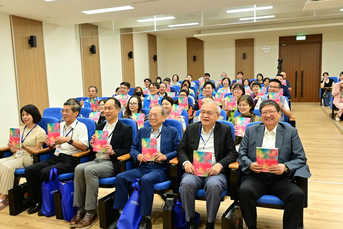 竹縣再推施政專書!《綻放》紀錄科技首都蛻變 楊文科盼延續幸福