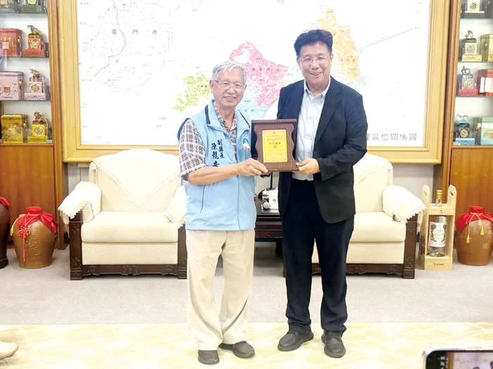 獲頒金門榮譽縣民!衛福部醫福會林慶豐推動醫療升級獲肯定