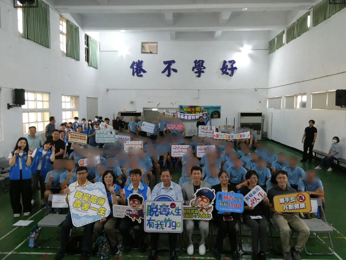 運動部長李洋前進誠正中學！以「金牌精神」勉勵迷途少年翻轉人生