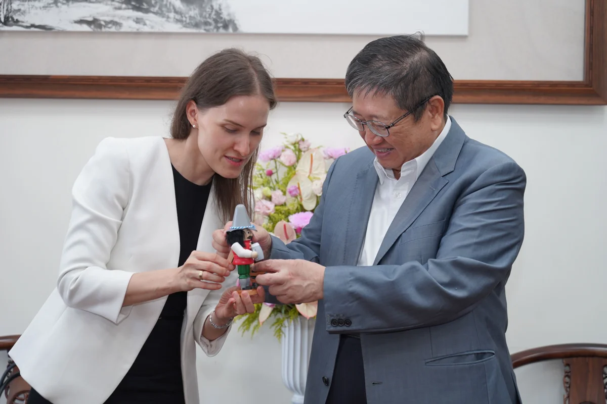德國經濟辦事處長率指標德企拜會!楊文科承諾協助擴廠與優化交通,蔡司加碼偏鄉公益