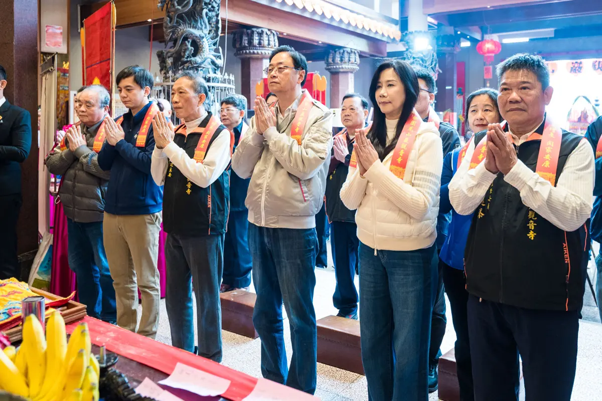 歷時8年重生!桃園鳳山巖觀音寺今入火安座 張善政祈福見證百年傳承