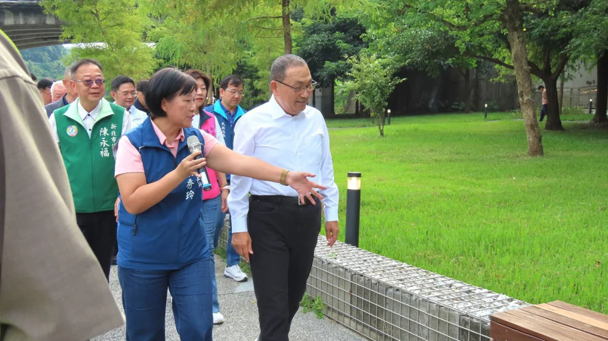 侯友宜視察坪林「協德聚場」!活化空間結合國際行銷 推廣新北好茶