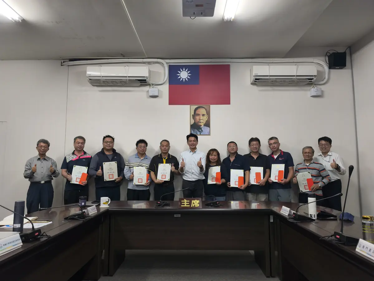 台中「小黃」司機大利多!市府發萬元獎學金,六都唯一福利全家都開心