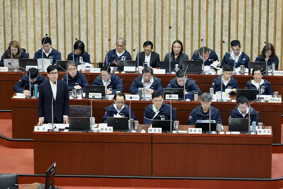 高雄政策紅包!陳其邁宣布敬老卡月領600點、研議調升重陽金