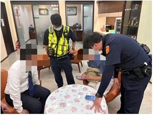 彰化51歲男暈船網戀「粉碎性骨折」女友!急解30萬保單 警銀聯手保血汗錢