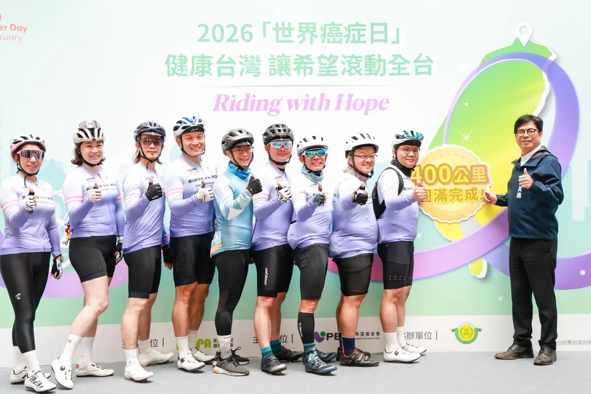 北高400公里長征抵達高雄!陳其邁親迎百位單車英雄 曝自己騎車糗事
