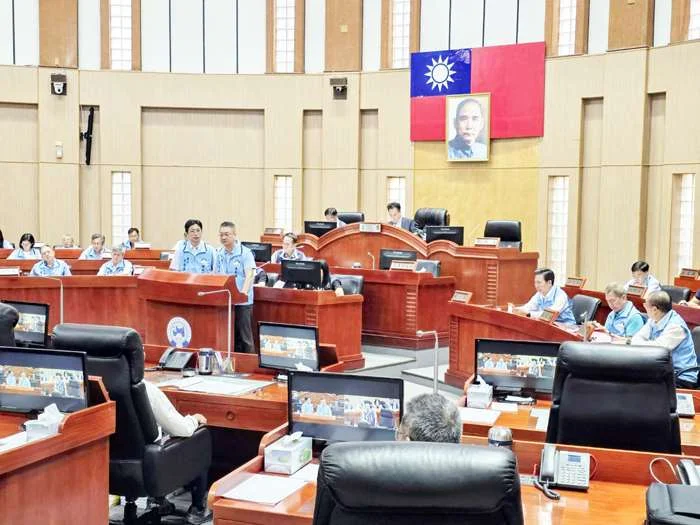 金門議會通過4大動議！爭取每日2成保留機位、漁會數位化保障萬人權益