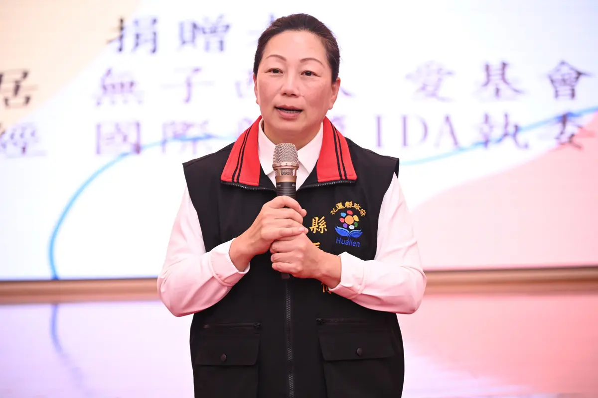 馬太鞍溪潰壩重創光復長照!王建煊率基金會捐127萬助重建 徐榛蔚見證暖心時刻