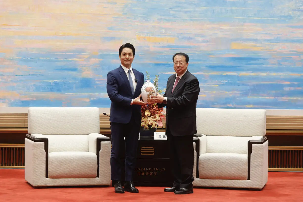 兩岸緊張下破冰!蔣萬安抵上海會龔正:我們坐下來就是一種力量
