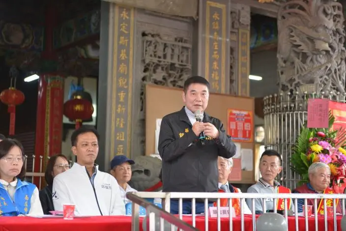 南庄媽祖遶境山城沸騰!縣長鍾東錦親臨祈福,罕見「客家方口獅」成全場焦點