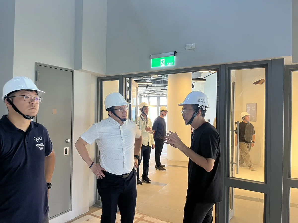 拚金質獎!新任體育局長王效文視察安南全民運動館 打造高品質運動空間