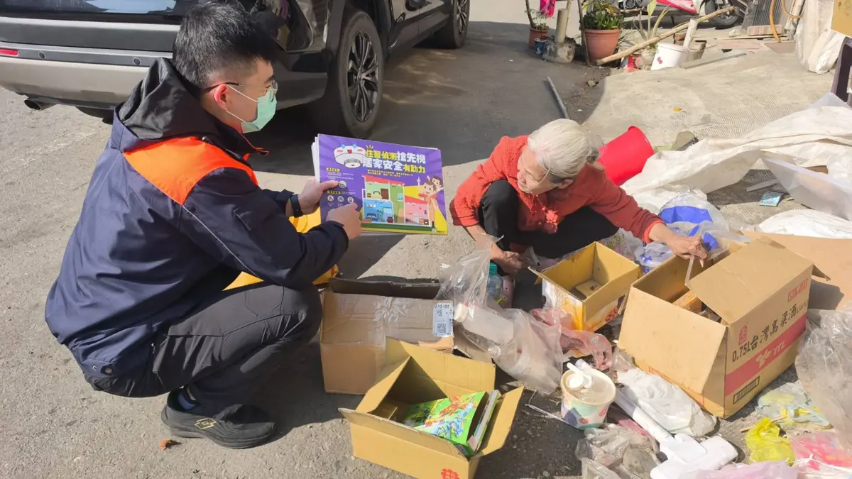 基隆囤物悲劇警示！高雄大社消防隊動員 鎖定列管戶強化防火宣導