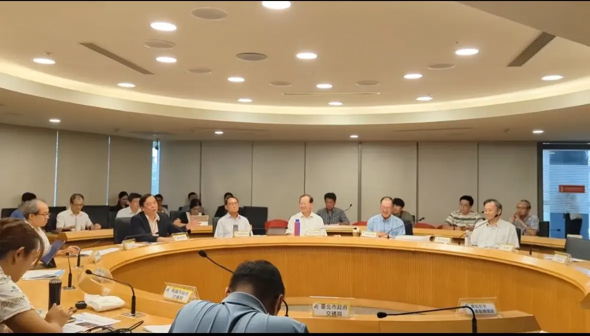 新北交通迎來革命!AI智運中心藍圖曝光 告別塞車惡夢「預見未來」