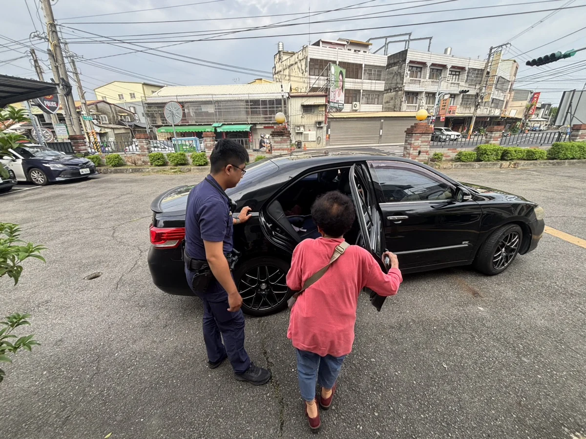 93歲失智嬤迷失員林街頭!暖警貼心護送助平安返家