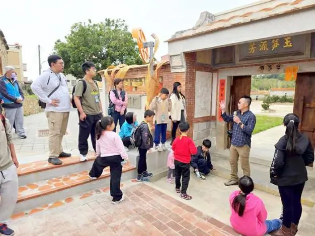 金門古崗親子走讀爆滿!不只逛坑道,手作、在地美食體驗溫馨週末
